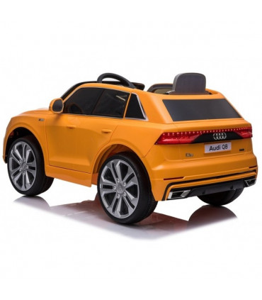 Carro Elétrico Audi Q8 12V Bateria c/ Comando Vermelho